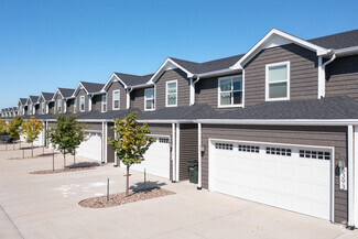 5337 Villa Dr, Davenport, IA 52806