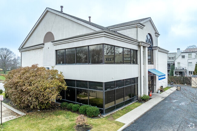 The Academy for Urban Scholars is located in Woodland Park, Columbus Ohio.