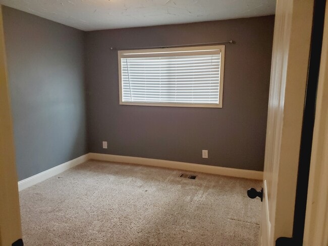 502 Tomahawk Trail, Woodstock, GA 30188 - photo 3