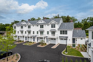 103 House St, Glastonbury, CT 06033