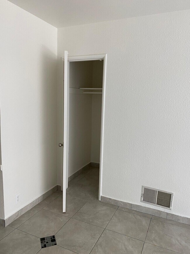 15555 Parthenia St unit 120, North Hills, CA 91343 - photo 6