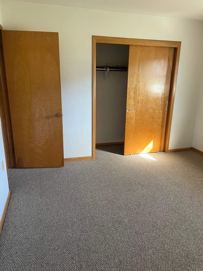2805 Glenwood Ave unit Apartment 8, Moundsville, WV 26041 - photo 7