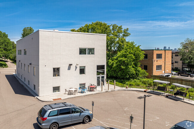 An outdoor space is located behind Bais Yaakov High School.