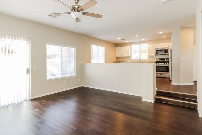 8832 W Pine Pitch Dr, Las Vegas, NV 89143 - photo 6