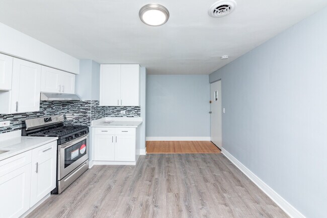 9450 Washington St unit 2B, Niles, IL 60714 - photo 3