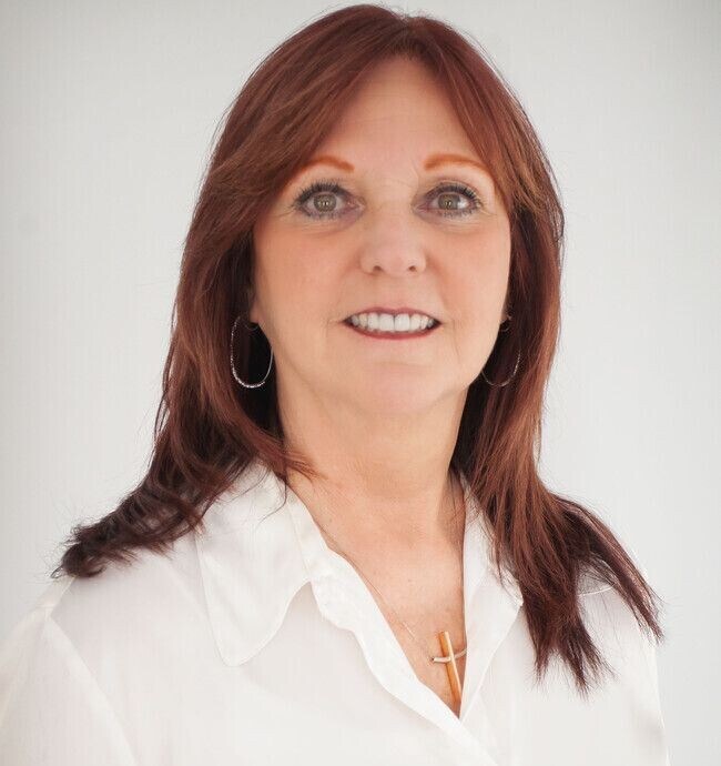 Dee Hafner
