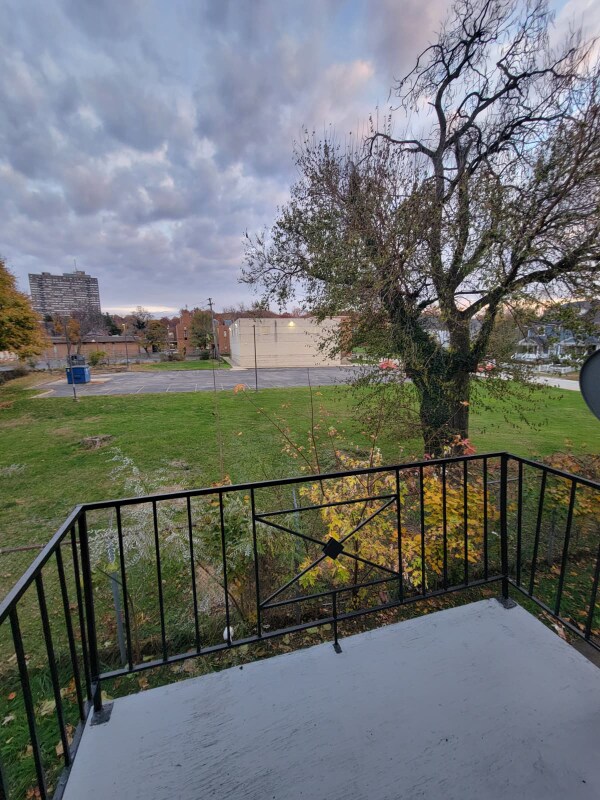 13420 Euclid Ave unit 1817-307, East Cleveland, OH 44112 - photo 3