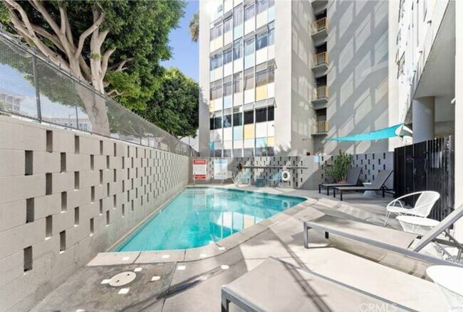 Royal Palms unit 803, Long Beach, CA 90802 - photo 6