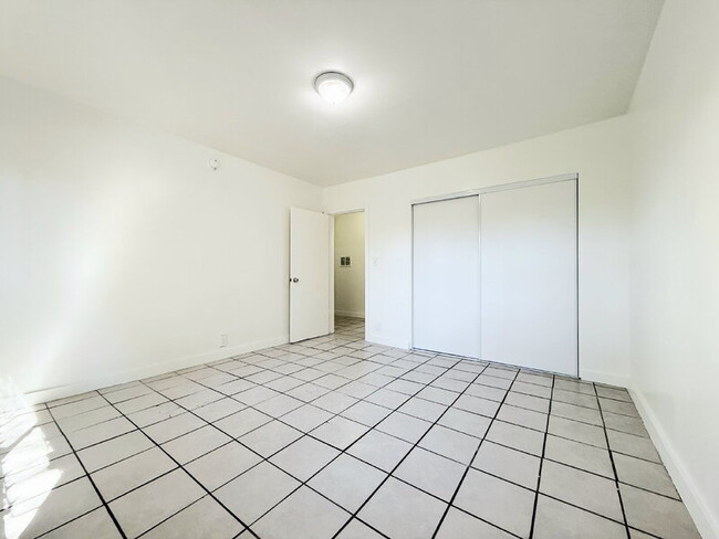 1017 W 95th St unit 3, Los Angeles, CA 90044 - photo 6