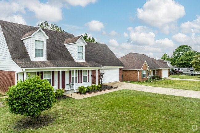 Some subdivisions have smaller more cozy homes in Olive Branch.