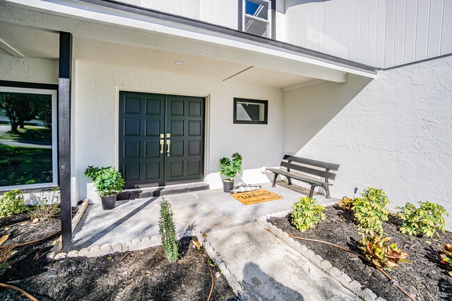 6370 Conniewood Square, New Port Richey, FL 34653 - photo 2