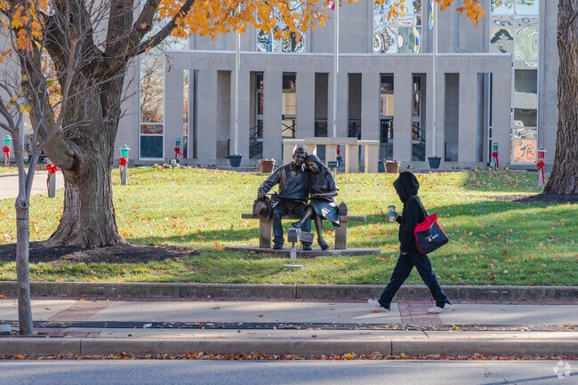Midtown East is a fun place you can explore and is near public resources.