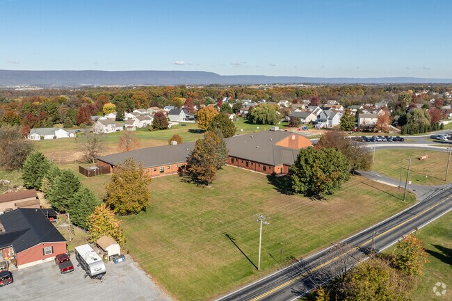 Students learn from great leaders at Hamilton Heights Elementary School.