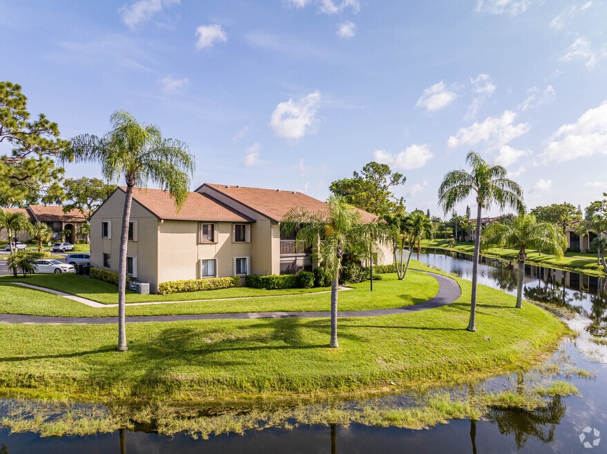 Cresthaven Boulevard