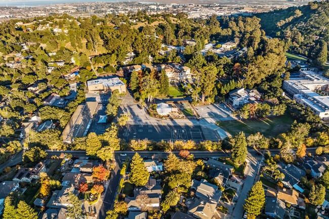 Notre Dame Elementary School is located in Belmont, CA.