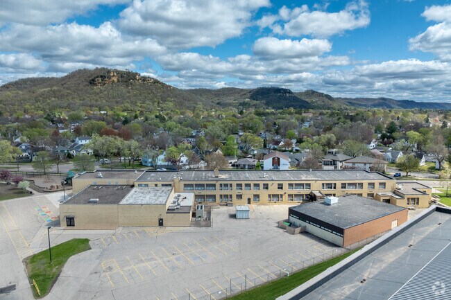Emerson Elementary School has a 12 to 1 student-teacher ratio.