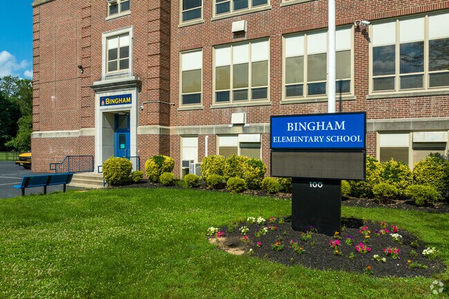 Bingham Elementary School offers a strong core curriculum to students.