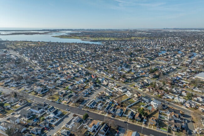 Approximately 8,000 people call Baldwin Harbor home.