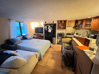 38 Cabot St Unit 1, Beverly, MA 01915