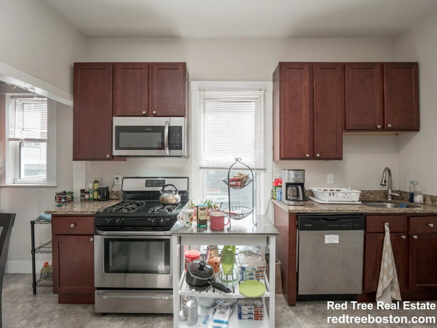 44 Cameron Ave unit 1, Somerville, MA 02144 - photo 1