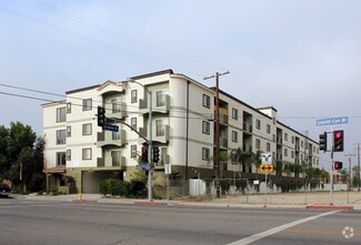 7651 Laurel Canyon Blvd, North Hollywood, CA 91605