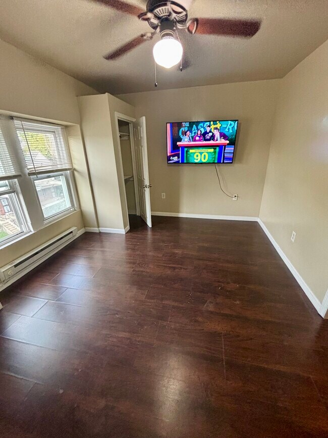 1520 W Champlost Ave unit 3F, Philadelphia, PA 19141 - photo 5