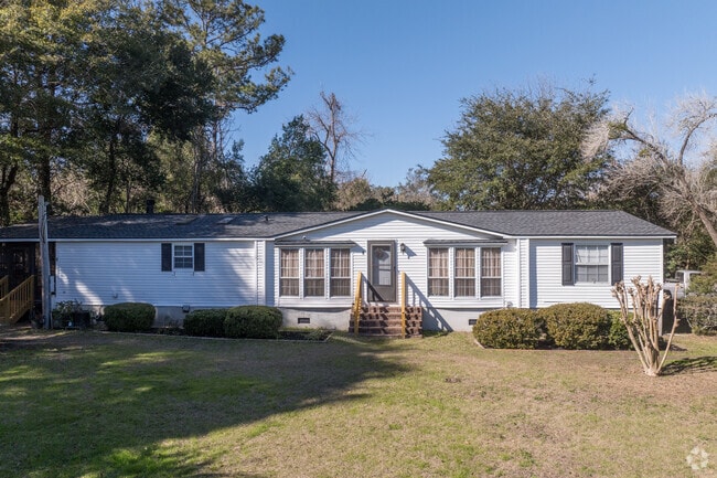 Big Stoney's ranch-style houses blend Lowcountry charm with functional design.