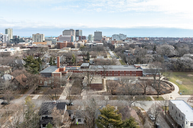 Dewey Elementary is located close to downtown Evanston, IL.