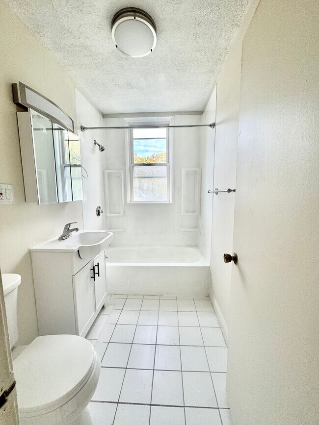1411 Commonwealth Ave unit 303, Brighton, MA 02135 - photo 6