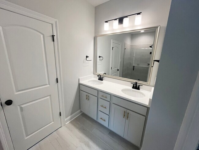 1208 Lakehaven Dr, Gonzales, LA 70737 - photo 4