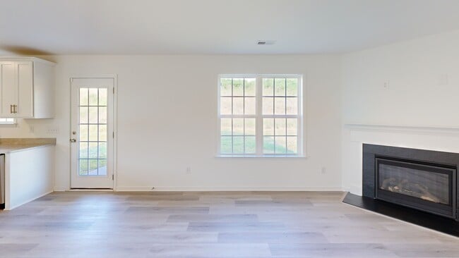 239 Waylon Ct, Lexington, NC 27295 - photo 2