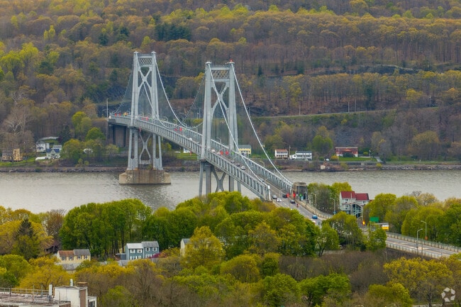 The Mid-Hudson Bridge allows Poughkeepsie residents to get access to Interstate 87.