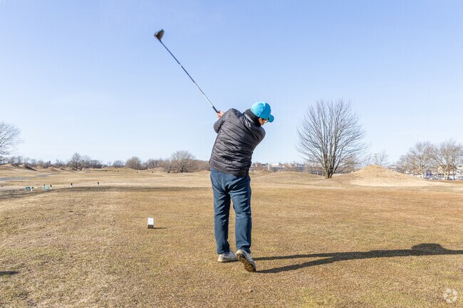 Marine Park has a popular Golf Course close to Gerritsen Beach.