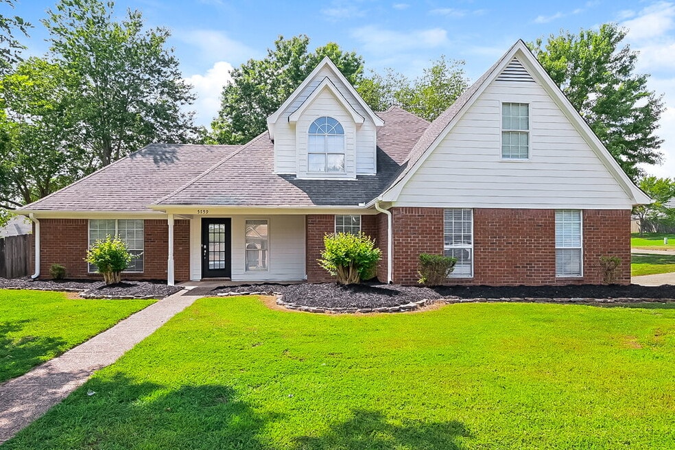 5759 Michaelson Dr, Olive Branch, MS 38654 - photo 1