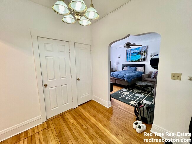 141 Englewood Ave, Brighton, MA 02135 - photo 5
