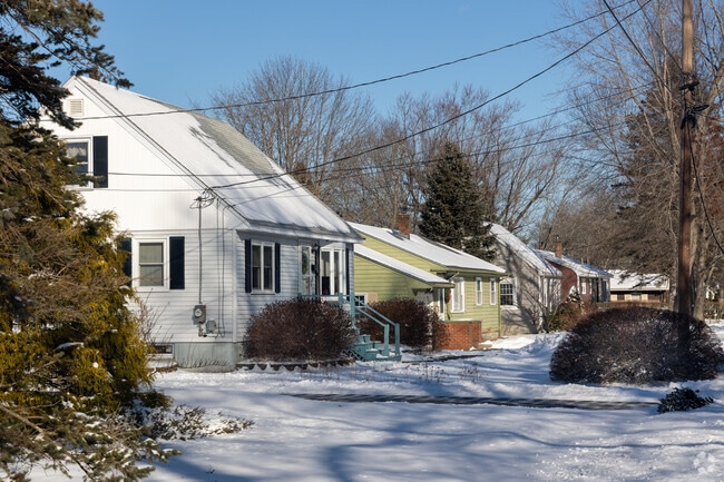 The Highland neighborhood boasts a diverse array of homes.