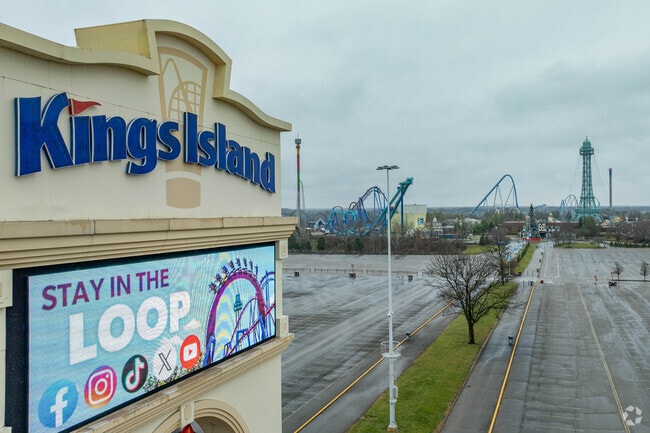 Kings Island is one of the country's top amusement park in South Lebanon.