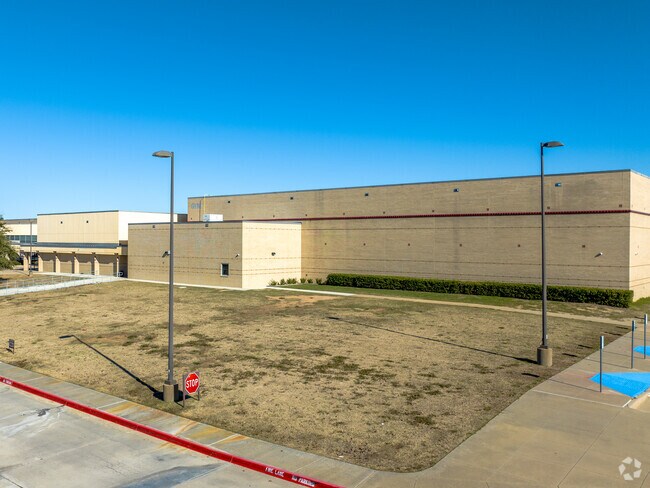 Marshall Durham Middle School has 747 students in grades 6-8.