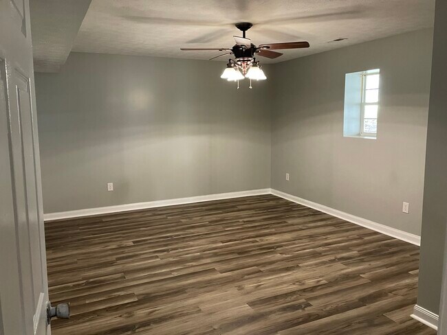 20760 Poplar Ridge Rd unit B, Lexington Park, MD 20653 - photo 4