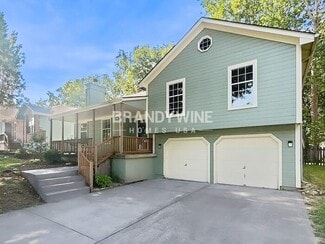 18109 E 31st Terrace Dr S, Independence, MO 64057