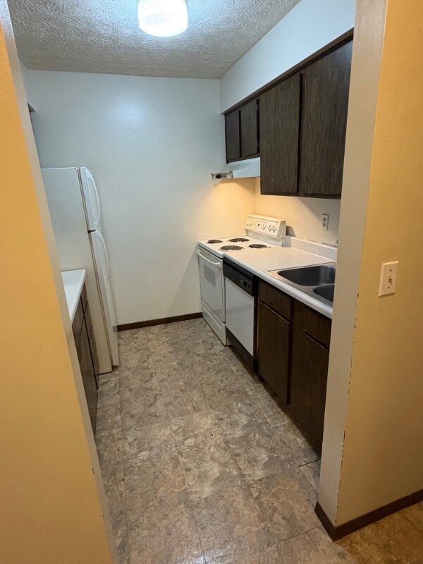 478 Arch St unit 215, Chillicothe, OH 45601 - photo 2