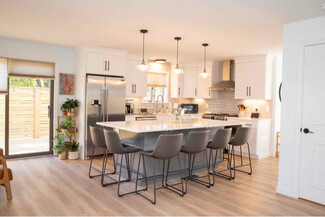 156 Tiernan Ave, Warwick, RI 02886