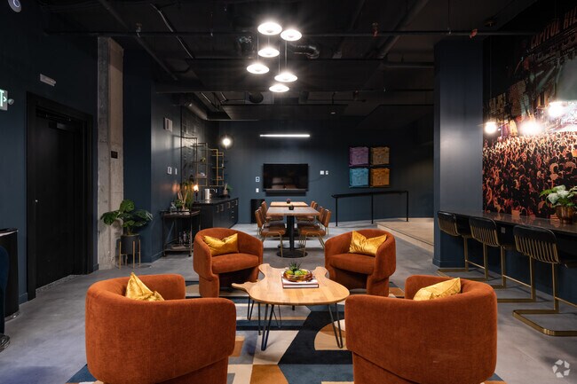 Woodworth Apartments | Vibrant & Luxurious Living in Capitol Hill, Seattle, WA 98119 - photo 7