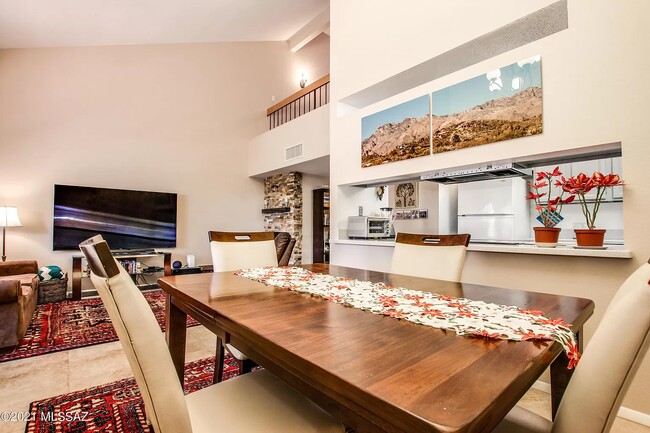 7724 E Vía Ventana Norte, Tucson, AZ 85750 - photo 4