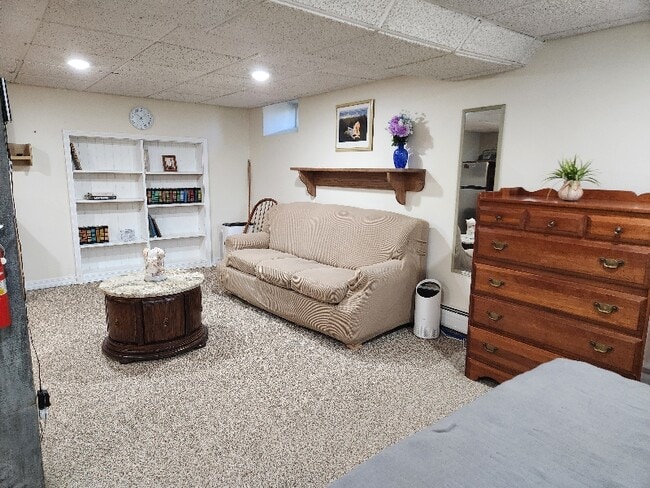 206 Shepard Rd unit lower level, Sturbridge, MA 01566 - photo 3