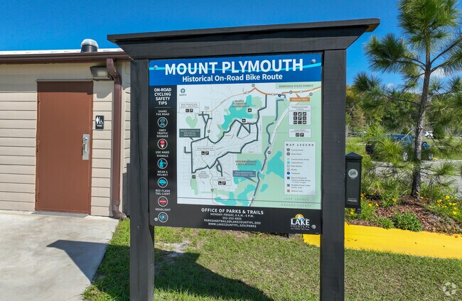 Neighborhood Lakes Trail is park of the Wekiva Trail System running through Mount Plymouth.