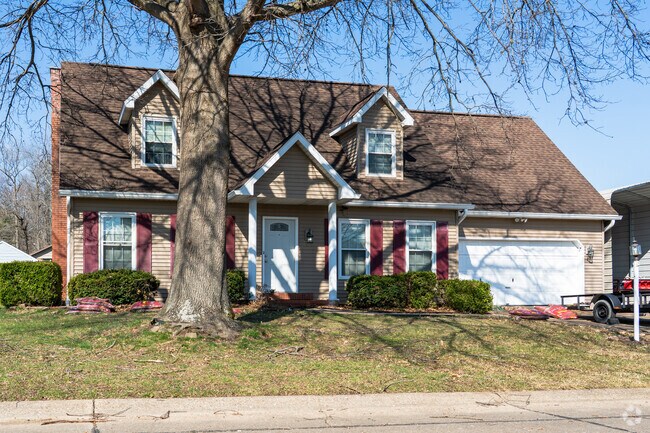 Styles range from ramblers and Cape Cods to split-levels and New Traditional designs.