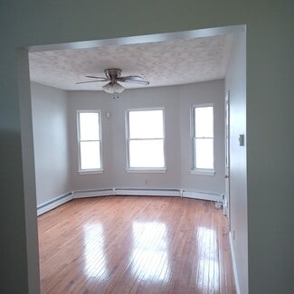 117 Swan St Unit 2, Methuen, MA 01844