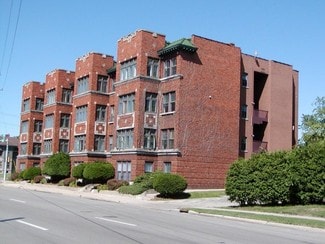 902 N Main St, Rockford, IL 61103