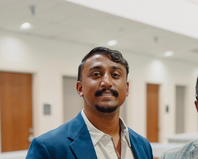 Agent Photo